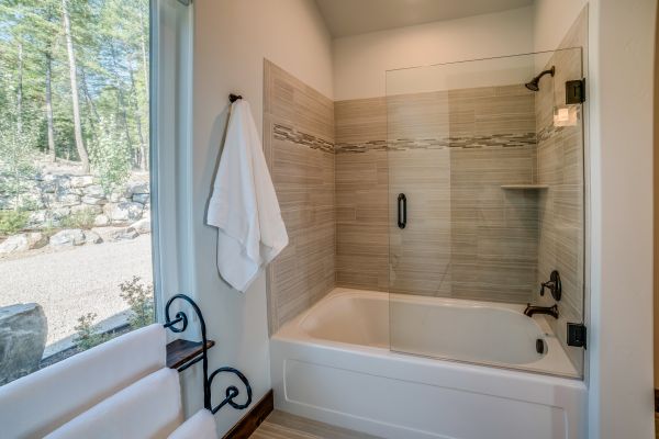 Cost of Tub Conversion Service in Lake Stevens